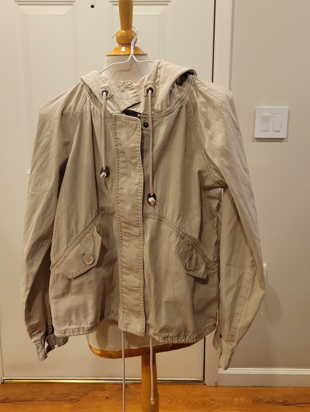 🧥EUC~AMERICAN RAG Ladies Beige Hooded Utility Jacket